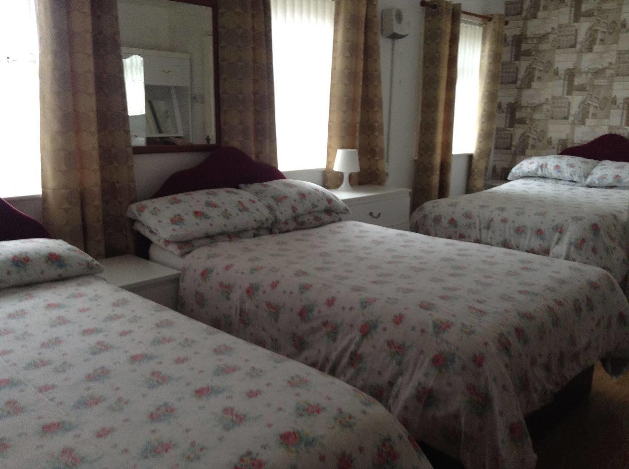 Fairhaven Hotel On Woodfield Road Blackpool Ngoại thất bức ảnh